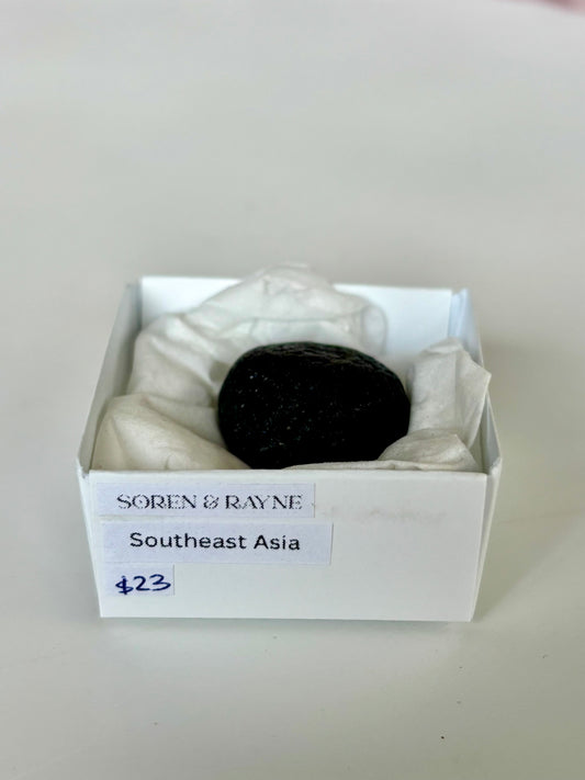 Tektite
