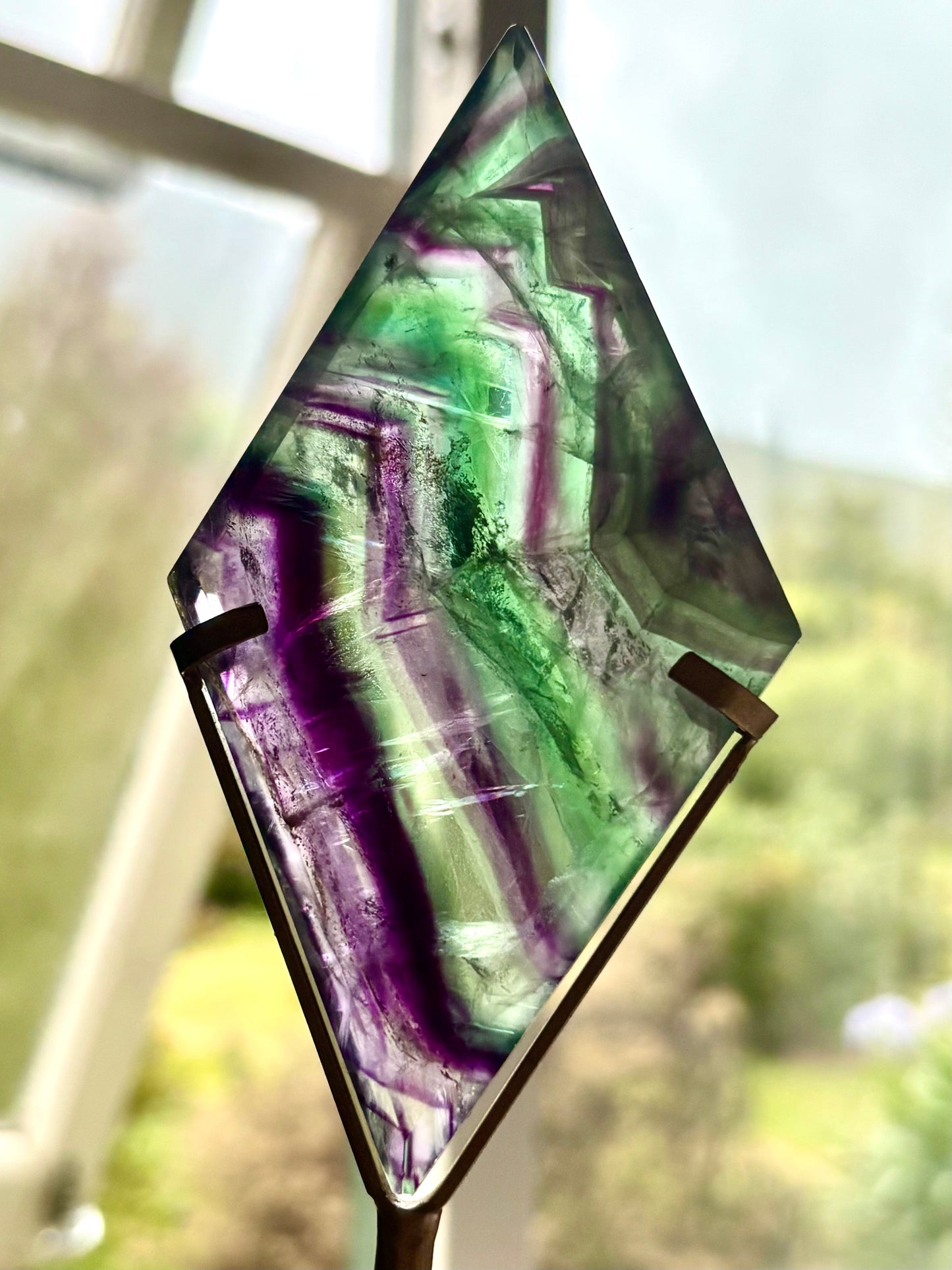 Fluorite Diamond & Stand