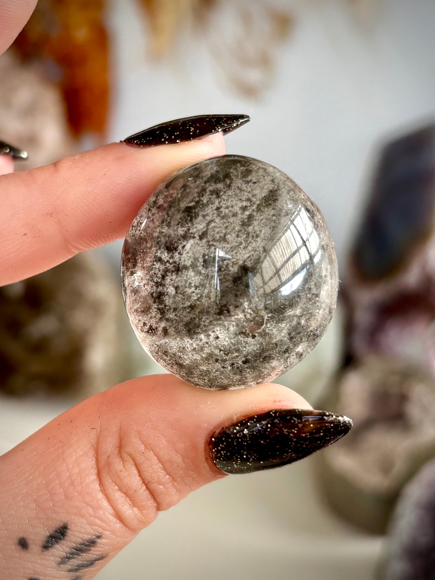 Grey Phantom Quartz Lense