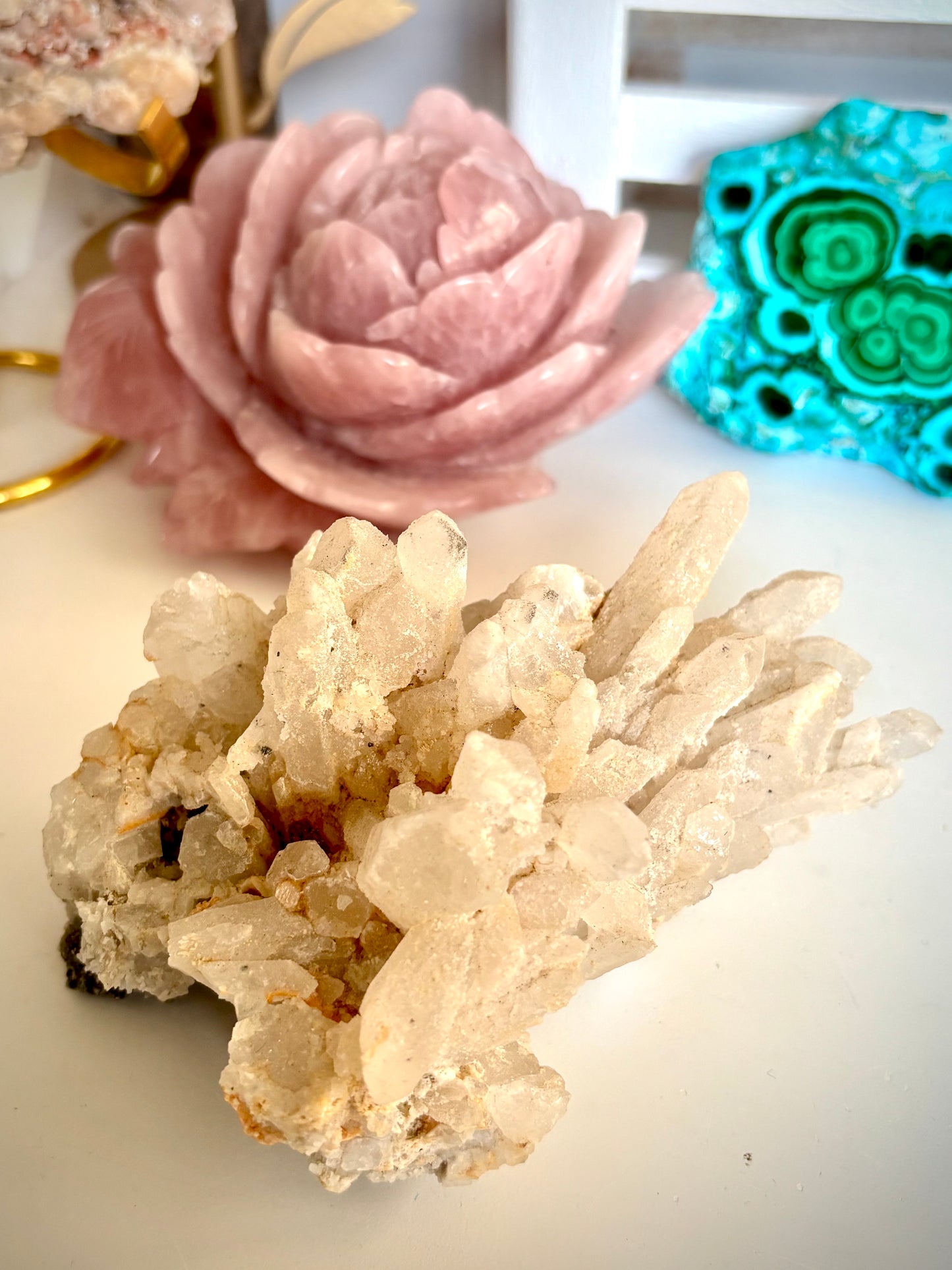 Quartz with U.V Reactive Calcite and Pyrite in the host