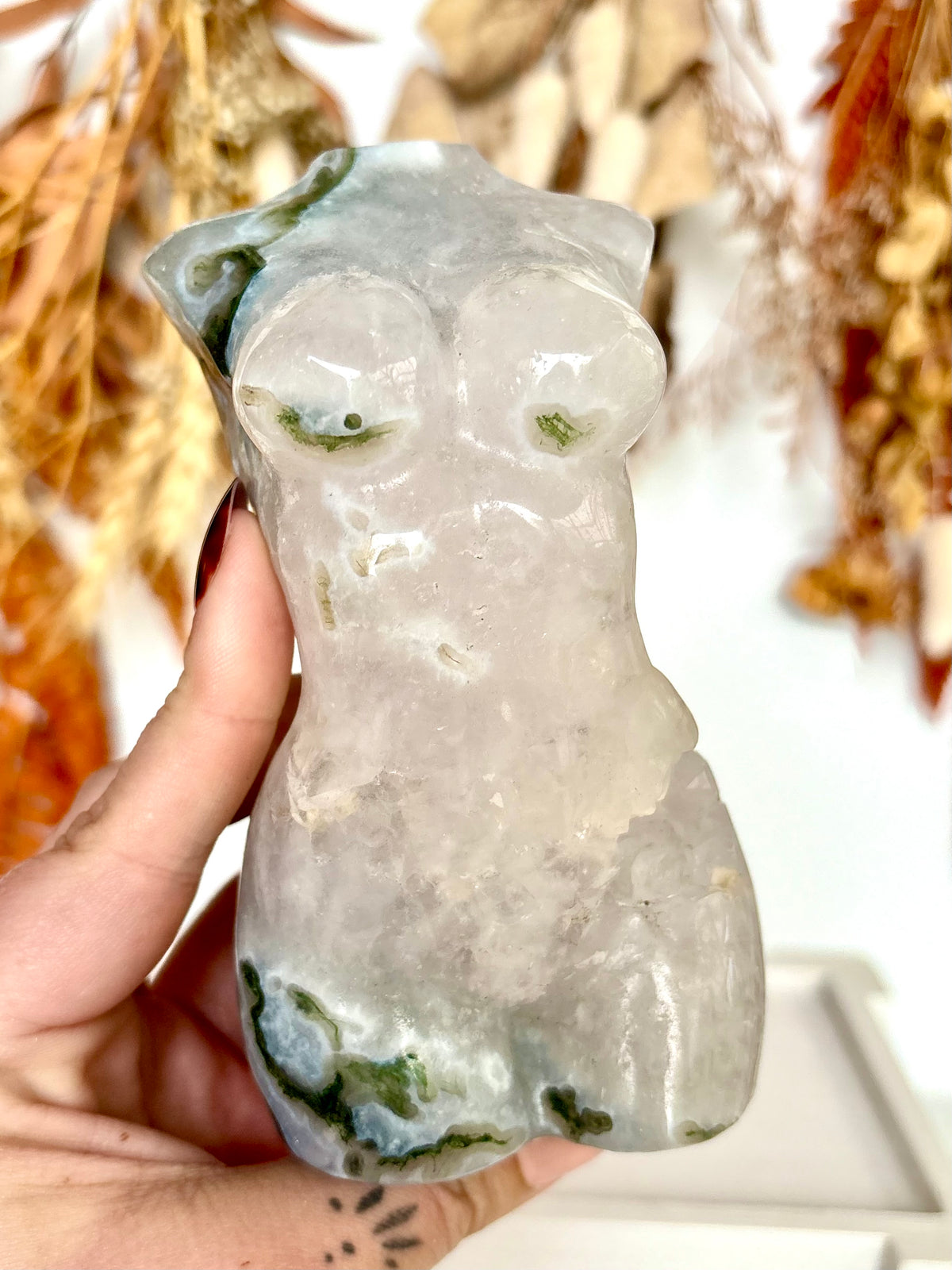 Moss Agate Druse Woman