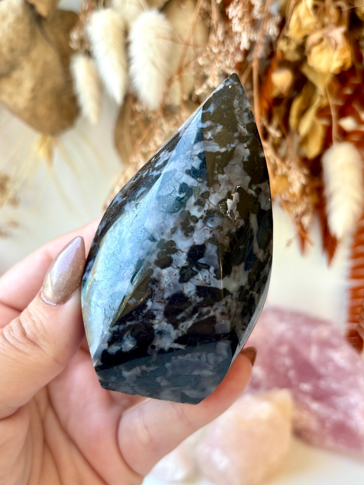 Indigo Gabro Flame (Madagascar)