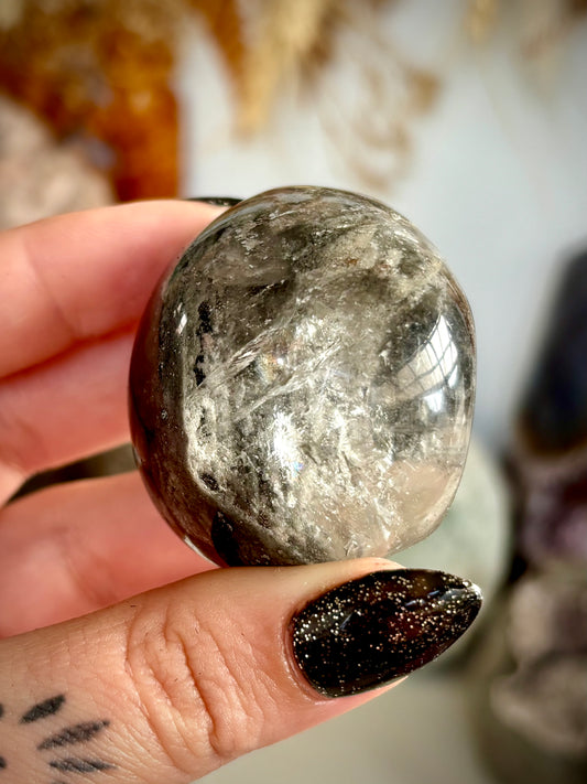 Grey Phantom Quartz Lense