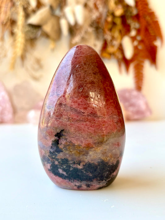 Rhodonite Freeform (Madagascar)