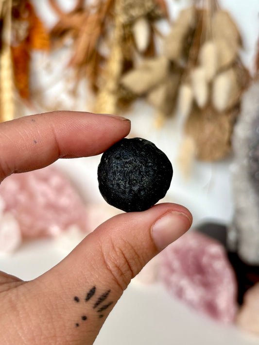 Tektite