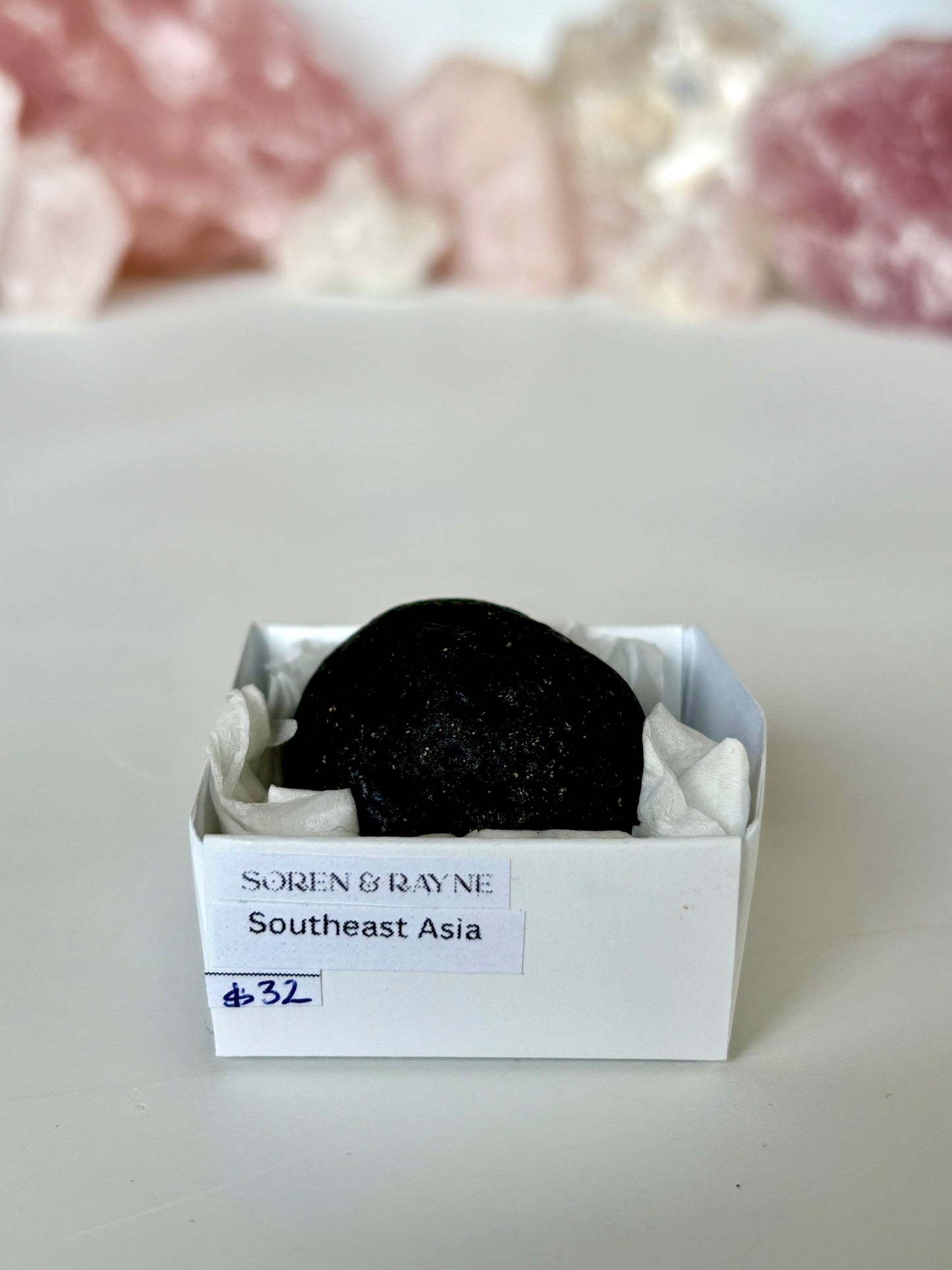Tektite