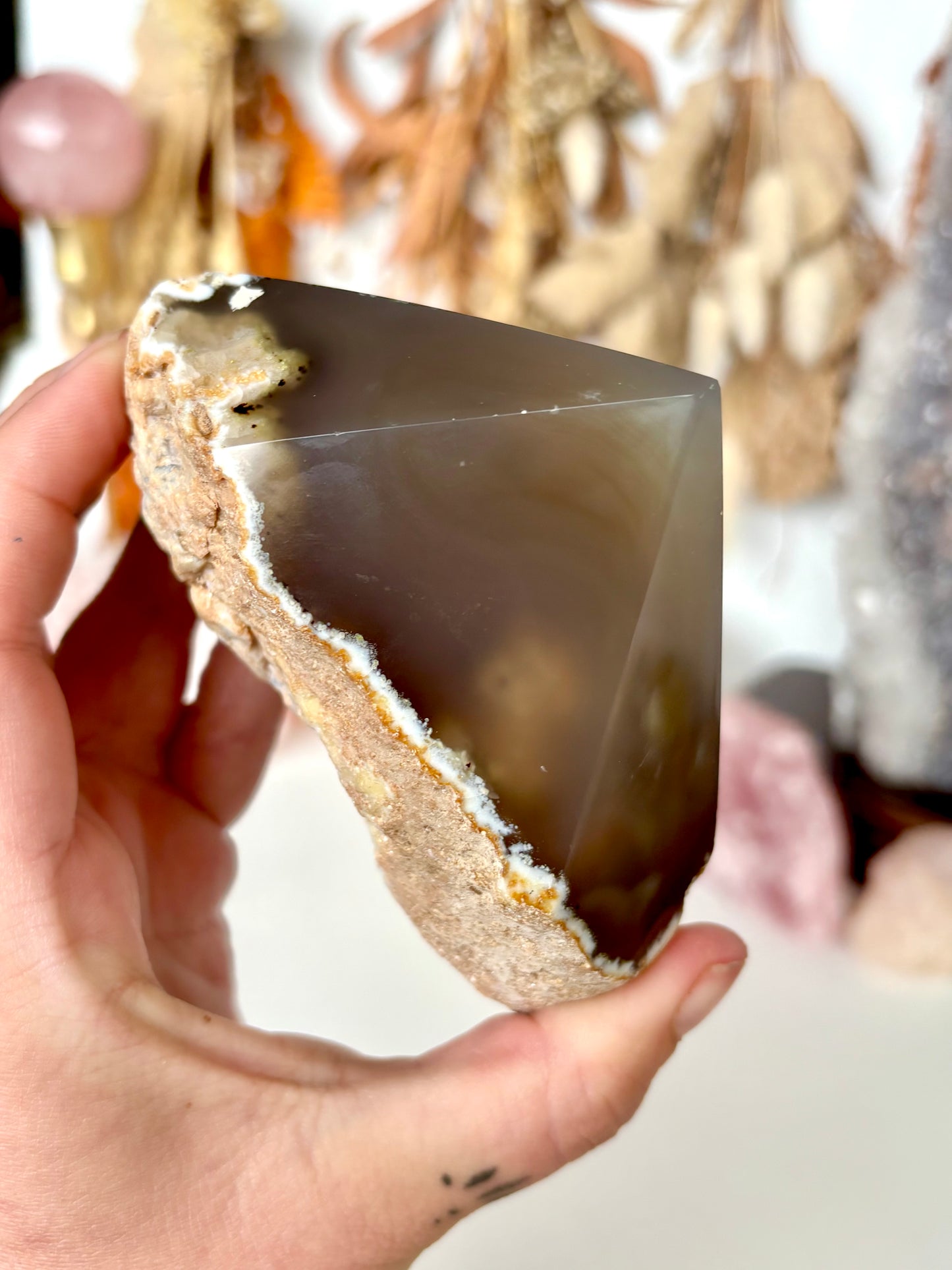 Agate Cute Base Polished Point