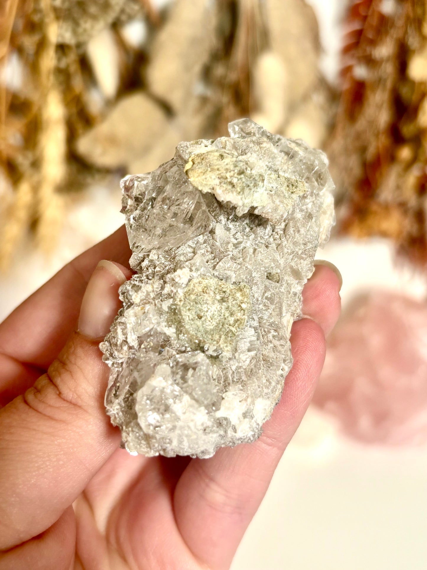 Diamond Quartz on Muscovite & Matrix (1)