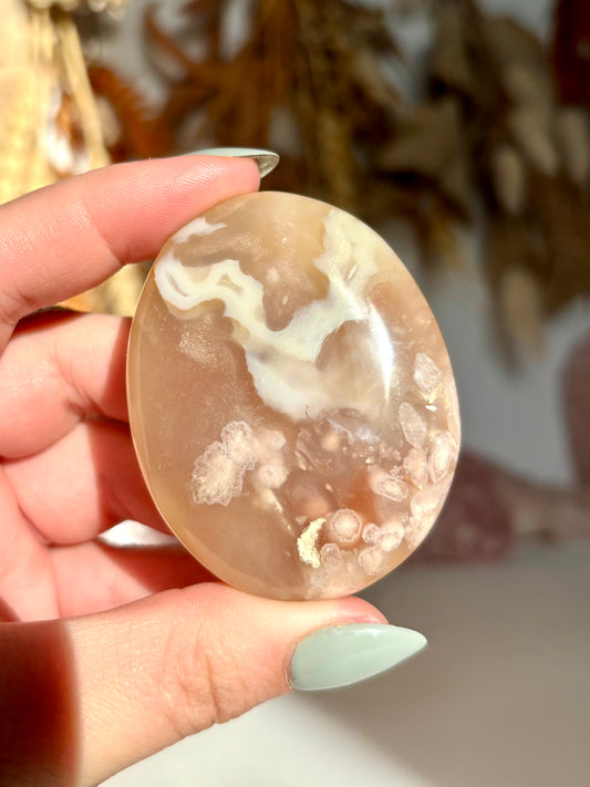 Flower Agate Palmstone