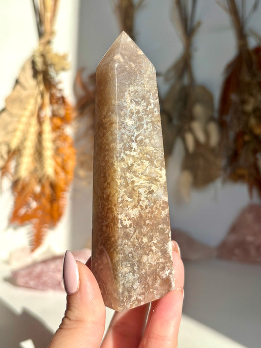 Plume Agate Tower (Indonesia)