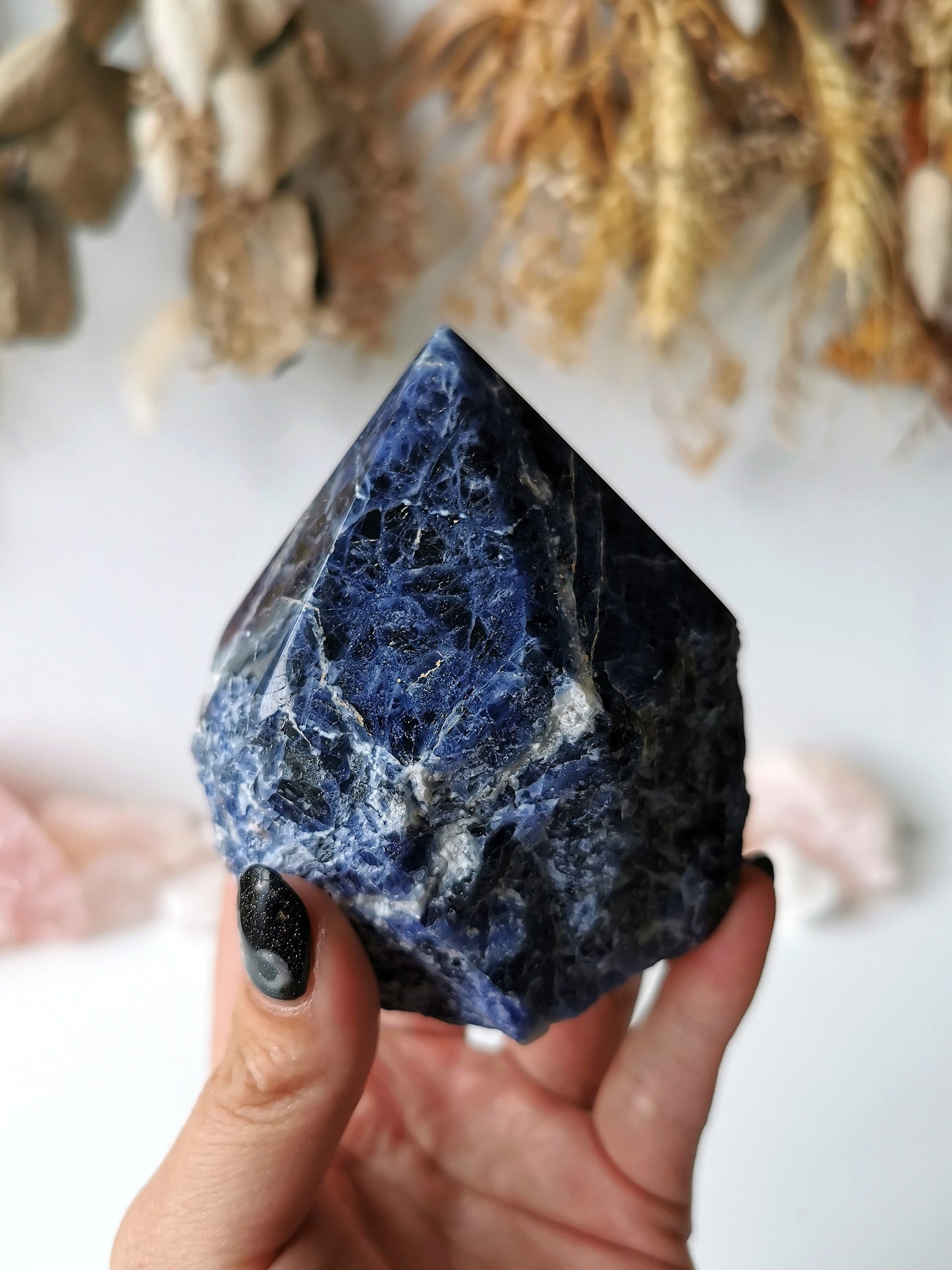 Sodalite Cutbase Point (Brazil)