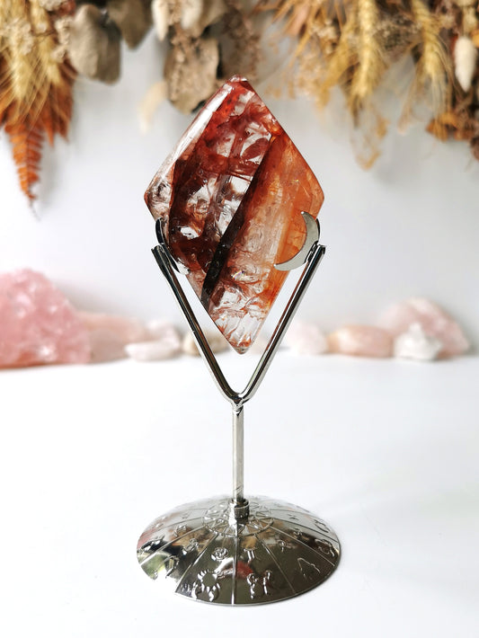 Fire Quartz Diamond & Stand