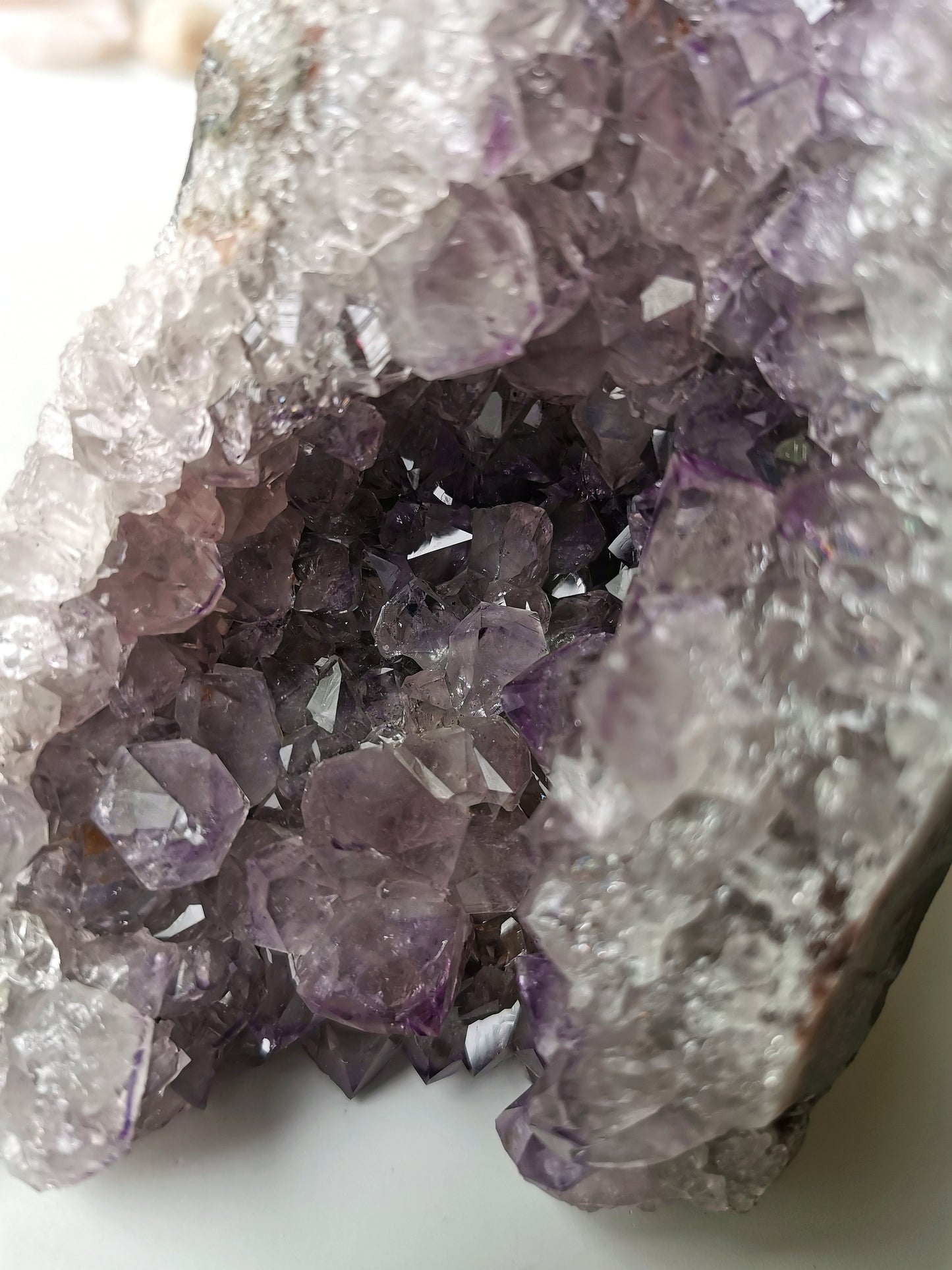 Amethyst Cutbase Druze (B)