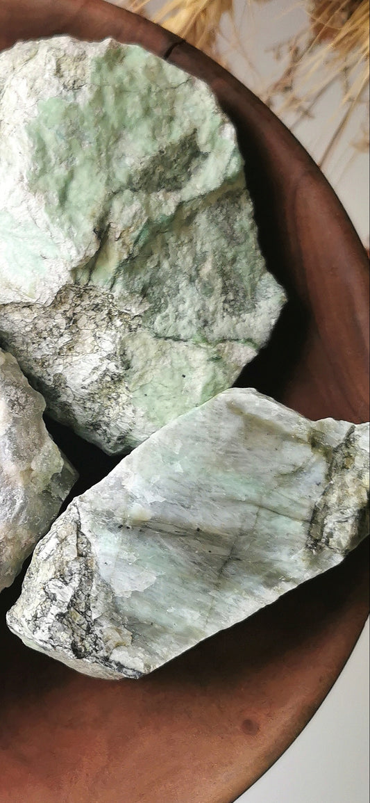 Green Moonstone Raw (Madagascar)