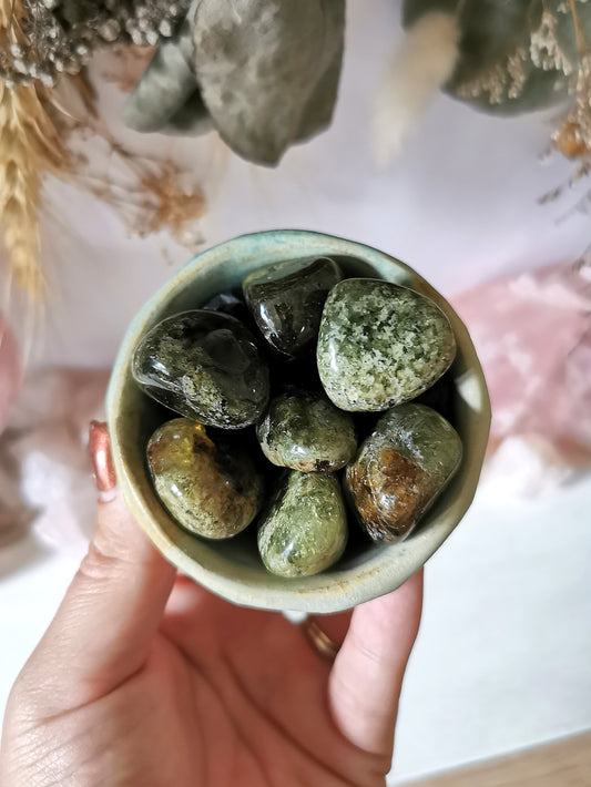 Green Garnet / Grossularite Tumble